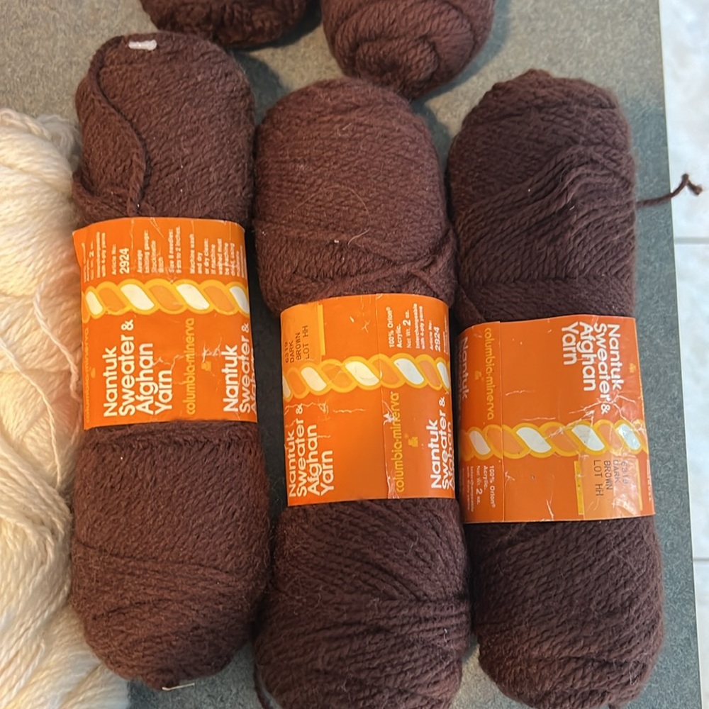 Bundle of 8 mixed yarn